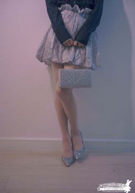 室友的妻子